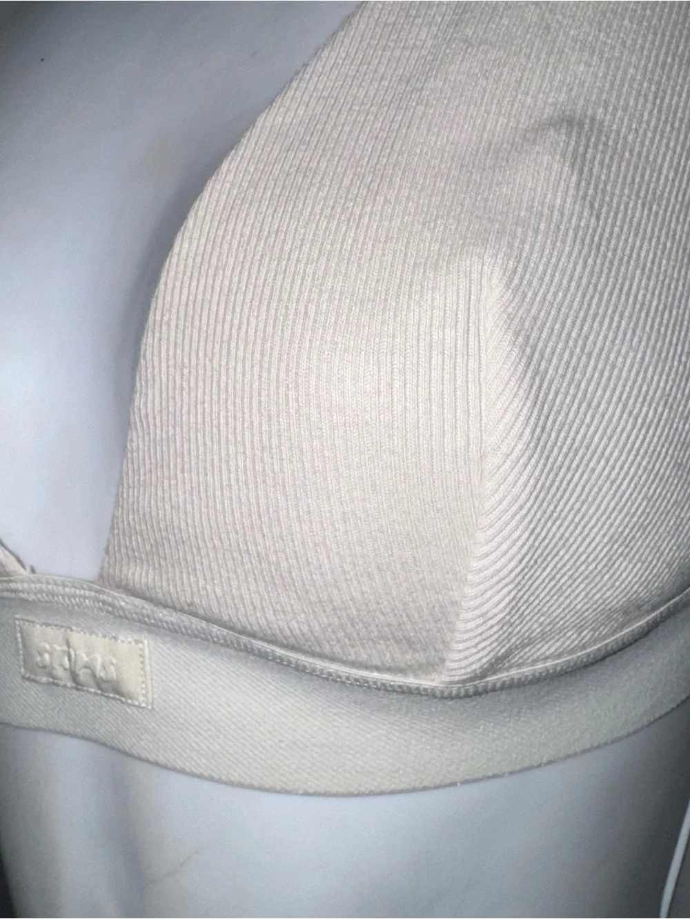 SKIMS New w Tags Women's Cream V-Neck Bra Bralette size Medium